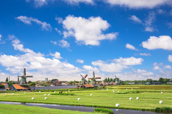 Dutch Countryside Tour: Zaanse Schans, Edam, Volendam & Marken - Volendam: fishing village charm, harbor photos, and classic snacks