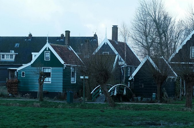 Dutch Countryside Tour: Zaanse Schans, Edam, Volendam & Marken - Ending near Buiksloterwegveer and Amsterdam Centraal’s classic design