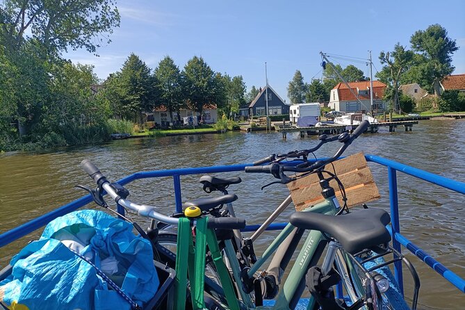 E-bike Tour with Picnic in the Amsterdam Wetlands small group - Biking back through Waterland: easy pace and places to look