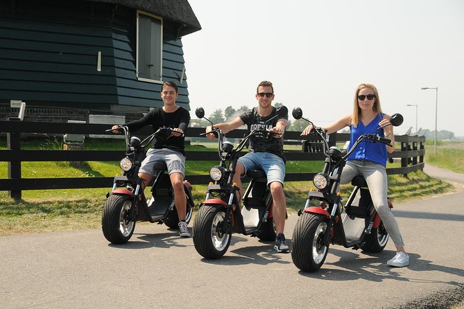 E-scooter rental Volendam - Countryside of Amsterdam - Edam in About an Hour: Canals, Narrow Alleys, and Cheese Culture