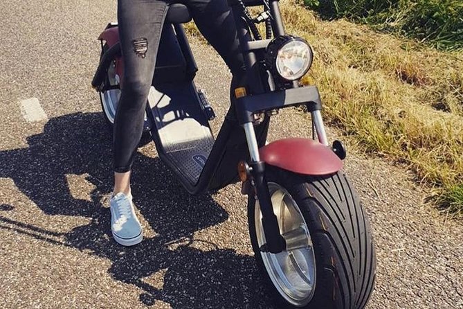 E-scooter rental Volendam - Countryside of Amsterdam - Weather and Packing: Wind Is the Real Boss