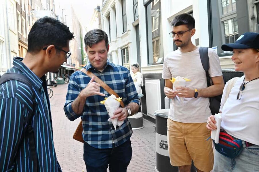 Eat & Drink Amsterdam: A Cozy Culinary Tour with Local Beer - The Included Tastes: Cheese, Fries, Haring, and Stroopwafels