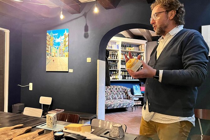 Exclusive Cheese Walk & Dutch Wine Discovery - The Jordaan and North Square: Market Energy With a Cheese Focus