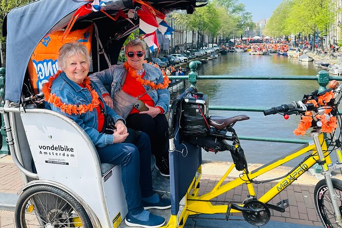 Explore Amsterdam in 75 Minutes – Pedicab Rickshaw City tour - De Wallen in 10 minutes: quick context without turning it into a lecture