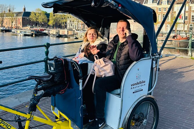 Explore Amsterdam in 75 Minutes – Pedicab Rickshaw City tour - Price and logistics: what you are paying for (and what can change)