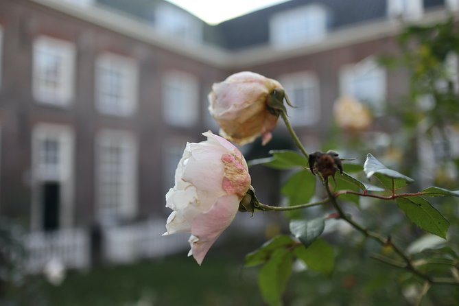 Explore hidden streets with friends - Private Tour - Westerkerk and Rembrandt’s Burial: A Big Church With Real Amsterdam Gravity