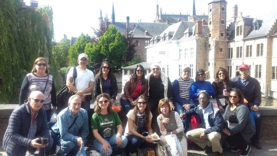 From Amsterdam: Day Trip to Bruges in Spanish or English - Should you book this Bruges day trip?