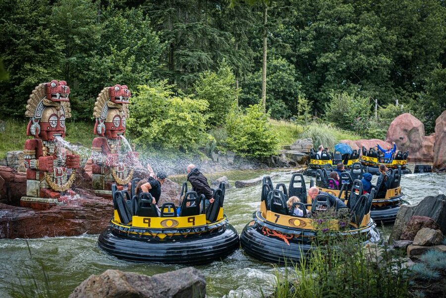 From Amsterdam: Day Trip to Efteling Theme Park with Ticket - Price and value: is $590 per person fair for a private Efteling day?