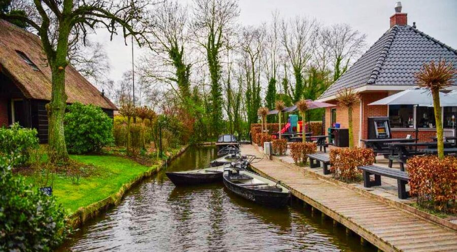 From Amsterdam: Giethoorn Guided Day Trip with Canal Cruise - Is It Worth About $80? A Value Check That Makes Sense