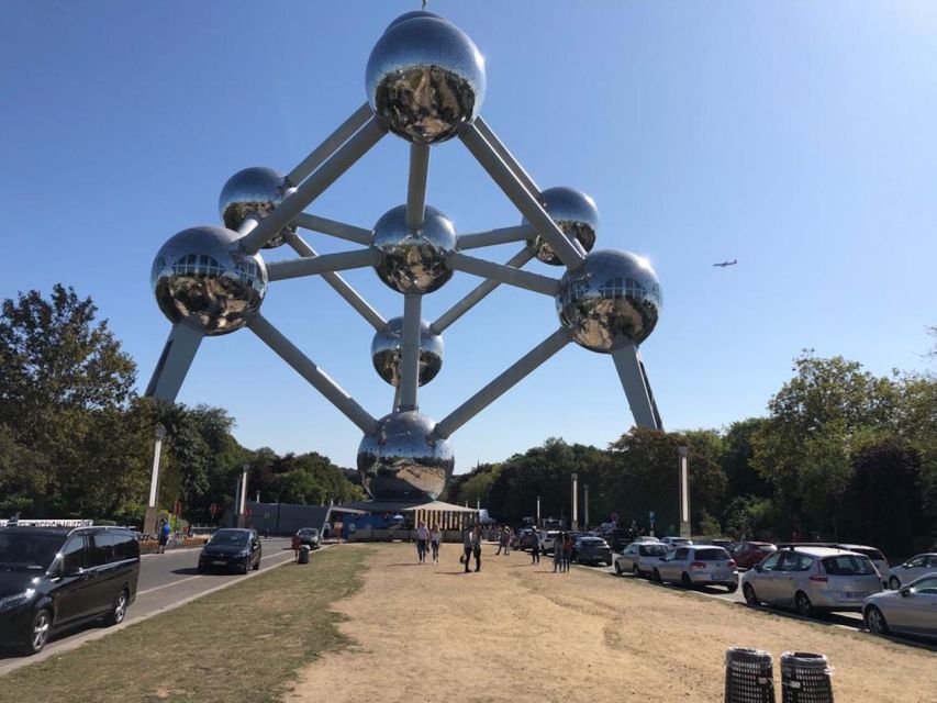 From Amsterdam: Private Sightseeing Tour to Brussels - Manneken Pis: Quick, Fun, and Perfect for a Photo Break