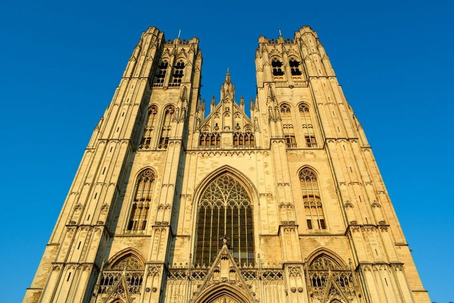 From Amsterdam: Private Sightseeing Tour to Brussels - Limo Comfort, Water, and Why Small Details Matter