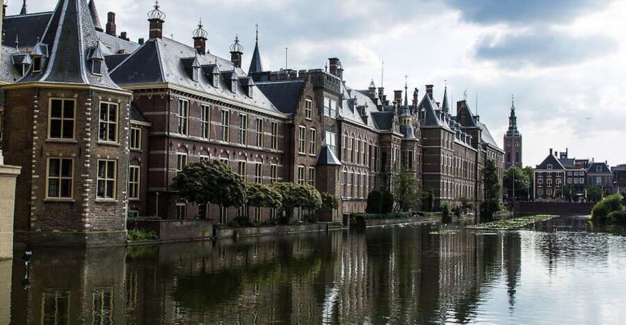 From Amsterdam: The Hague and Delft Sightseeing Tour - Mercedes Benz Comfort, House Rules, and How the Day Feels