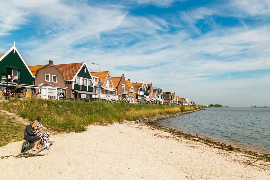 From Amsterdam: Zaanse Schans, Edam, Volendam & Marken - Getting back to Amsterdam, plus the optional canal cruise