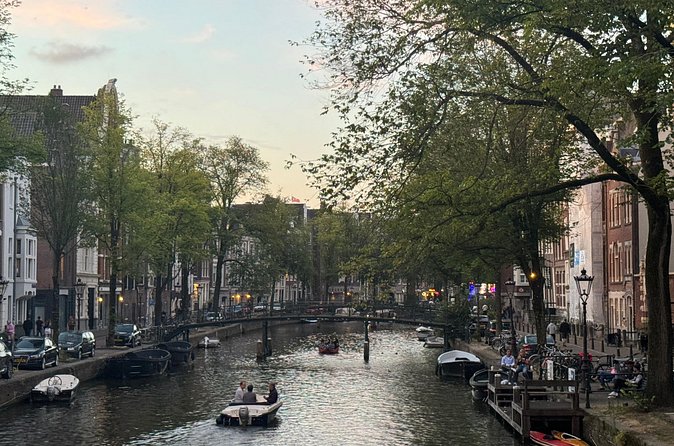 Ghost Walking Tour and Dark History in Amsterdam - Practical tips to make the night feel easy