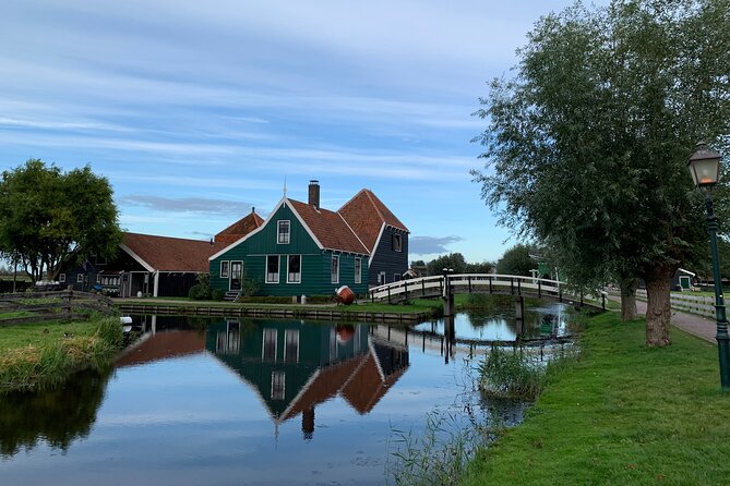 Giethoorn, Afsluitdijk, Zaanse Schans Day Tour Incl Hotel Pick Up - Is $156 Worth It for Cheese, Clogs, Diamonds, a Dike Stop, and Giethoorn?