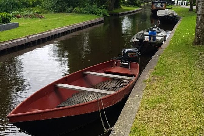 Giethoorn Day Trip from Amsterdam – Private Tour & Canal Boat - Getting There: Private Vehicle Pickup and Flexible Starts