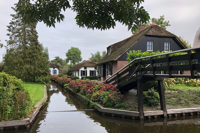 Giethoorn, Private Boat Tour & Exploring the North Netherlands - Price and value for a private day trip from Amsterdam