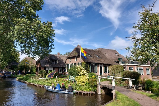 Giethoorn Small-Group Tour from Amsterdam (Max. 8 People) - Giethoorn from Amsterdam, but with breathing room