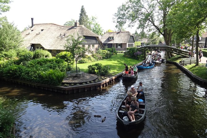 Giethoorn, Zaandam & Zaanse Schans Day Tour w/ Small Boat Ride - Getting the most from a packed 9 hours