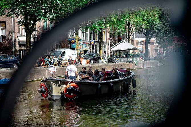 Guided Amsterdam Canal Cruise – Snacks & Drinks on board(1 Hour) - Practical Tips That Make This Cruise More Enjoyable