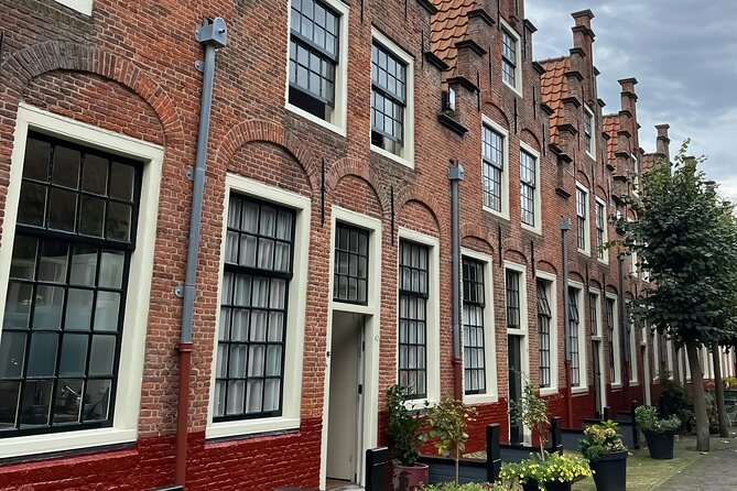 Haarlem Private Day Trip from Amsterdam with Local - Stop 2: Hofjes van Bakenes Courtyards (Medieval Quiet in Plain Sight)
