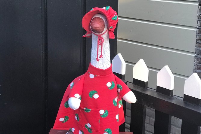 Half-Day Edam and Volendam Private Walking Tour from Amsterdam - Volendam City Center: Promenade Views, Fishing Traditions, and Local Taste Moments