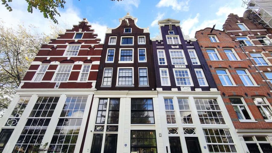 Happy B-day Amsterdam! Guided Tour with a History Buff - Dam Square, origins and the 17th-century turning point