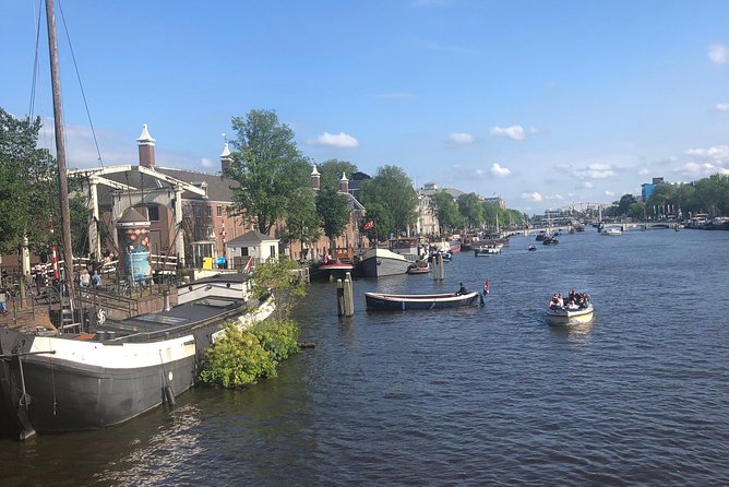 Hidden Secrets of Amsterdam - Red-light District, but with context and restraint