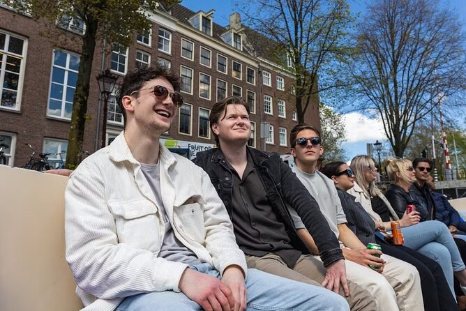 Highlights and Local Insights Canal Cruise Tour in Amsterdam - Herengracht, the Seven Bridges, and those Insta-worthy angles