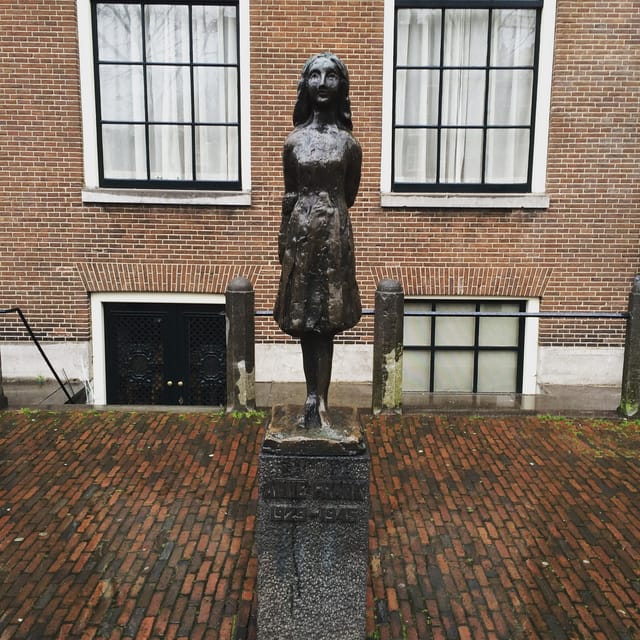 Jordaan, Anne Frank and Leidseplein tour in English - A smart way to see Amsterdam in just 3 hours