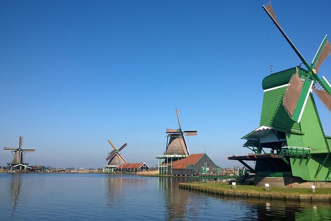 Keukenhof's Tulips and Windmills Small-Group Tour from Amsterdam - Kooijman clogs workshop: hands-on Dutch craft in 20 minutes