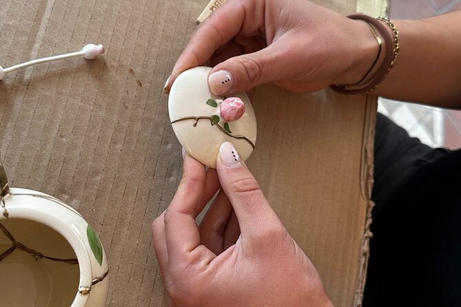 Kintsugi Workshop "The art of Imperfection" - Rebuilding shards into something new with golden leaf style repair