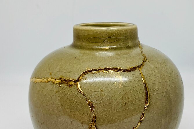 Kintsugi Workshop "The art of Imperfection" - What the first minutes feel like: a serene start before the craft