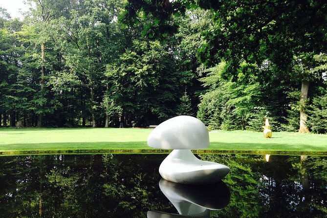 Kroller Muller Museum and Paleis Het Loo Private Tour - Kroller-Muller Museum: modern art done with breathing room