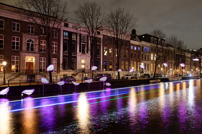 Light Festival Boat Tour max. 10 Guests incl. Gluwhein/Snacks - Glühwein, red wine winter herbs, winter teas, and Dutch sweets