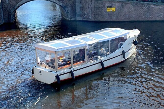 Luxury Amsterdam Canal Cruise – Unlimited Cocktails Included (1H) - Where you start: Oudezijds Voorburgwal and the oldest-city mood