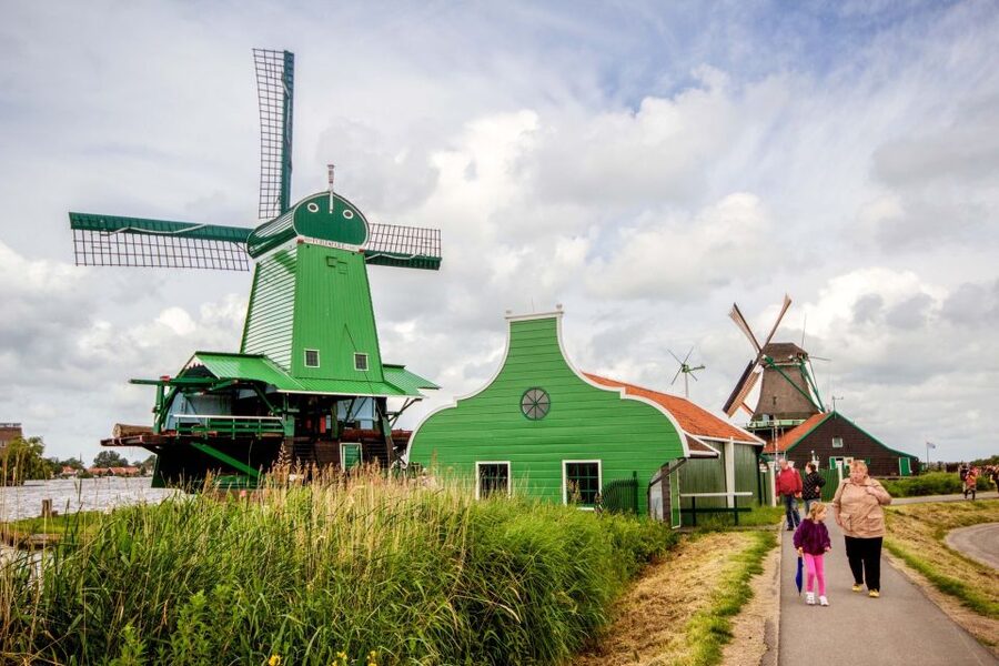 Marken, Volendam and Edam: Private Full-Day Tour - Key highlights worth planning around