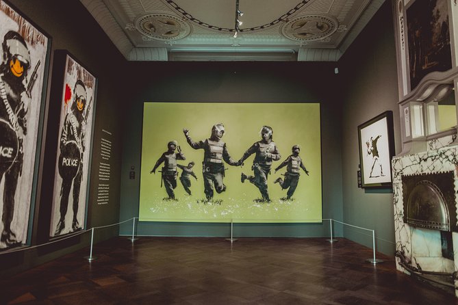 Moco Museum Amsterdam Admission Ticket with Banksy and more - Beyond Banksy: Warhol, Hirst, Basquiat, and modern art energy