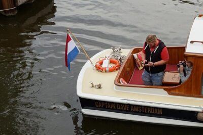 Morning Canal Cruise Amsterdam in Small-Group