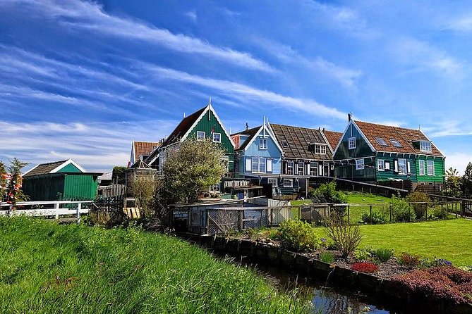 Off the Beaten Paths Dutch Landscape Private Tour 1/2 day Jaguar - Simonehoeve cheesefarm and clogs demo, only if you want it