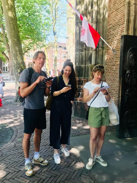 Outside Escape Amsterdam with your friend(s) and have fun! - Starting at Rembrandthuis, finishing at Dam Palace