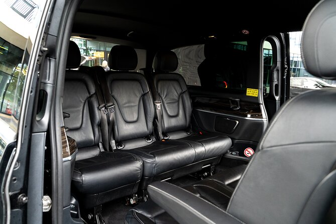 Private Amsterdam Local Transfer to/from any Location - Hotels, cruise ports, and train stations: when this transfer shines