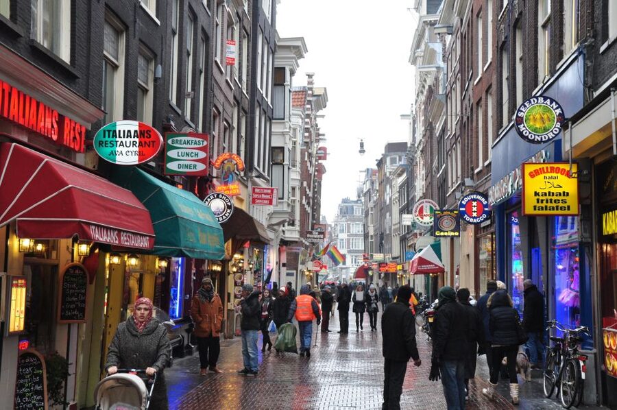 Private Amsterdam Walking Tour - First stop: the Red Light District with context, not just visuals