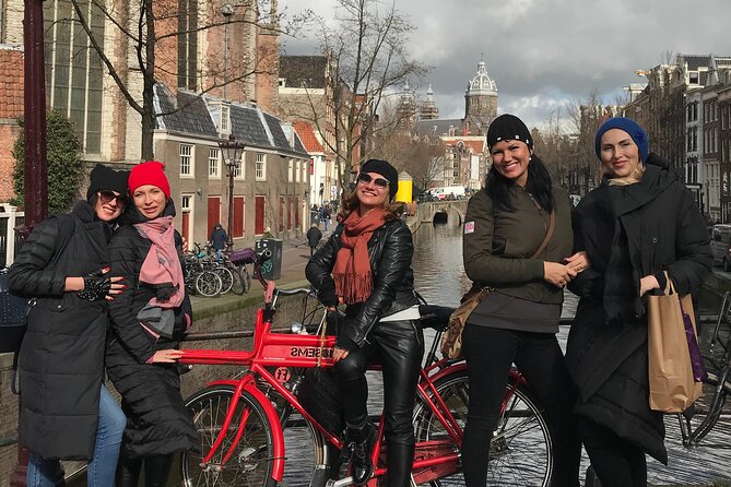 Private bike tour: Hidden gems around Amsterdam and surroundings - Should you book this private bike tour?