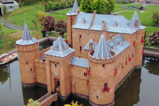 Private bike tour: Hidden gems around Amsterdam and surroundings - Price and bike setup at Black Bikes, Muiderpoort