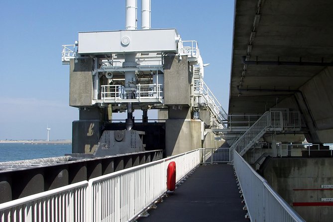Private day trip about the Dutch Delta works from Amsterdam - Dutch Delta Works and Neeltje Jan: why this day trip feels different