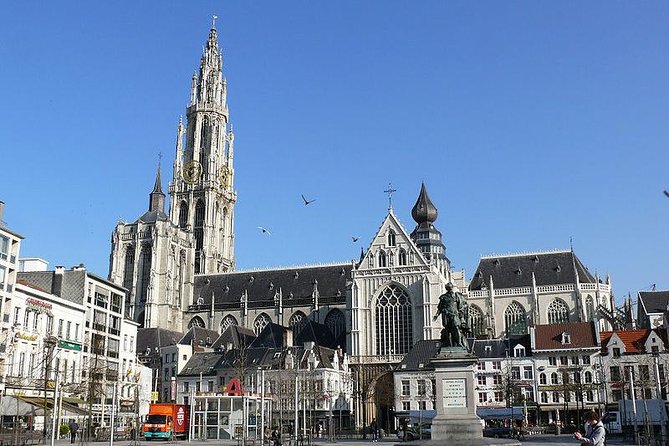 Private day trip to Antwerp from Amsterdam - Door-to-door comfort: how the 10-hour day actually feels