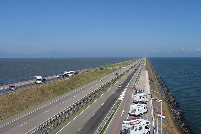 Private day trip to Giethoorn and the Enclosing Dike - Price and value: why the flat per-vehicle cost can work