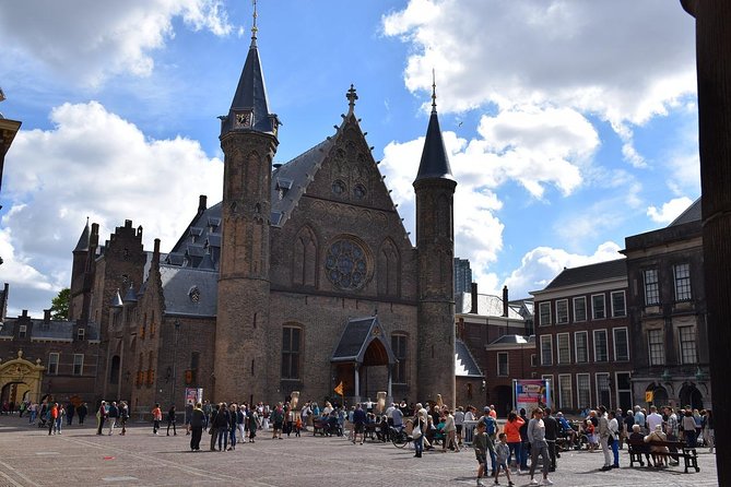 Private Delft and The Hague Tour incl. Madurodam from Amsterdam - The Hague lunch window and local time to breathe