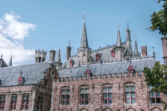 Private direct transfer from Amsterdam to Bruges - On the Road: What the English-Speaking Driver Can Do for You